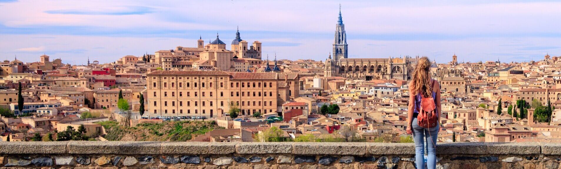 Woman standing in front og the skyline from Toledo- Spain